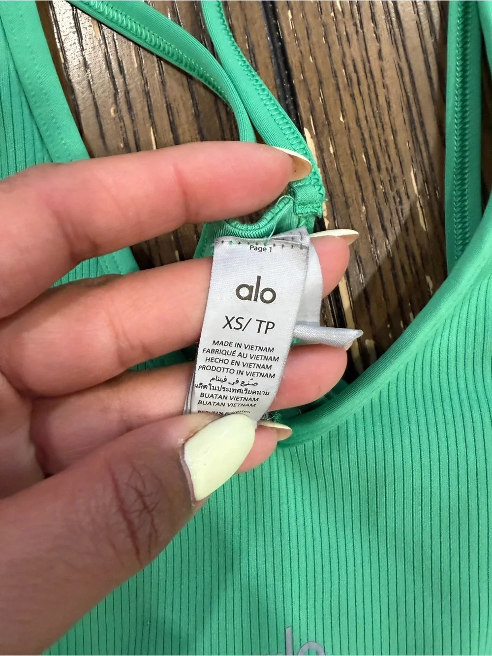 ALO Yoga Ribbed V-Neck Sports Bra in Mint